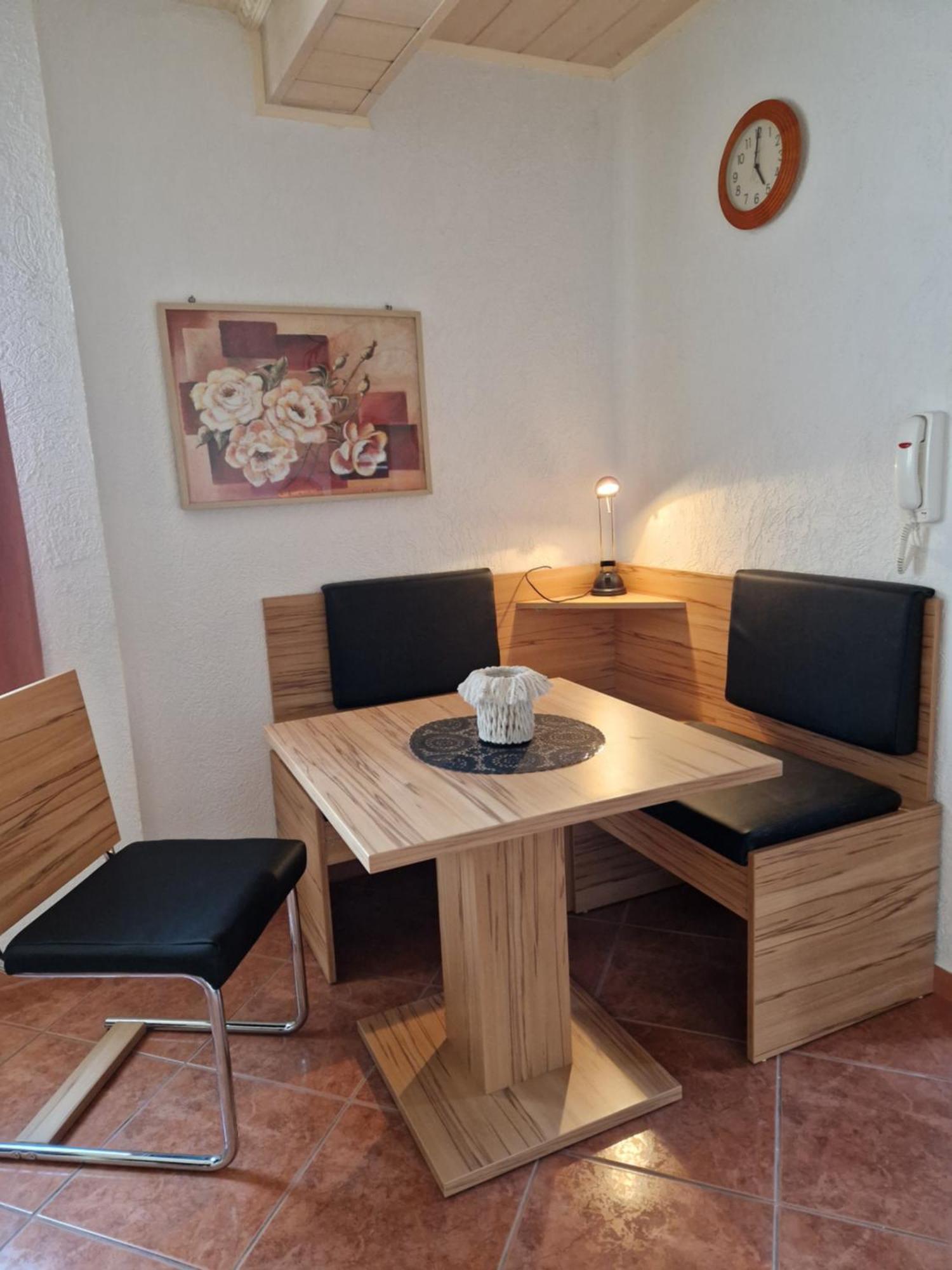 Ferienwohnung Am Oepitzer Berg Pößneck Exteriör bild