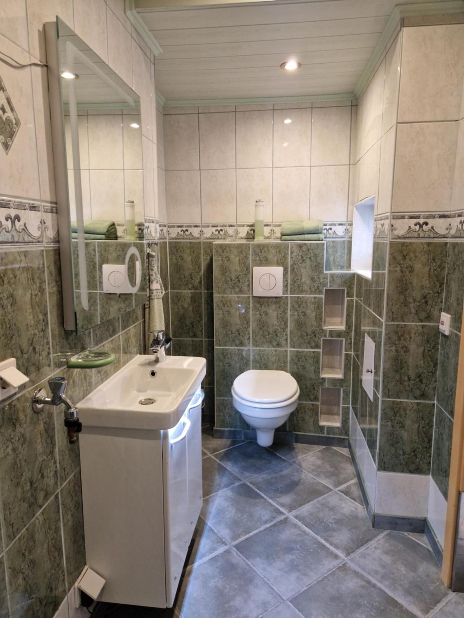 Ferienwohnung Am Oepitzer Berg Pößneck Exteriör bild