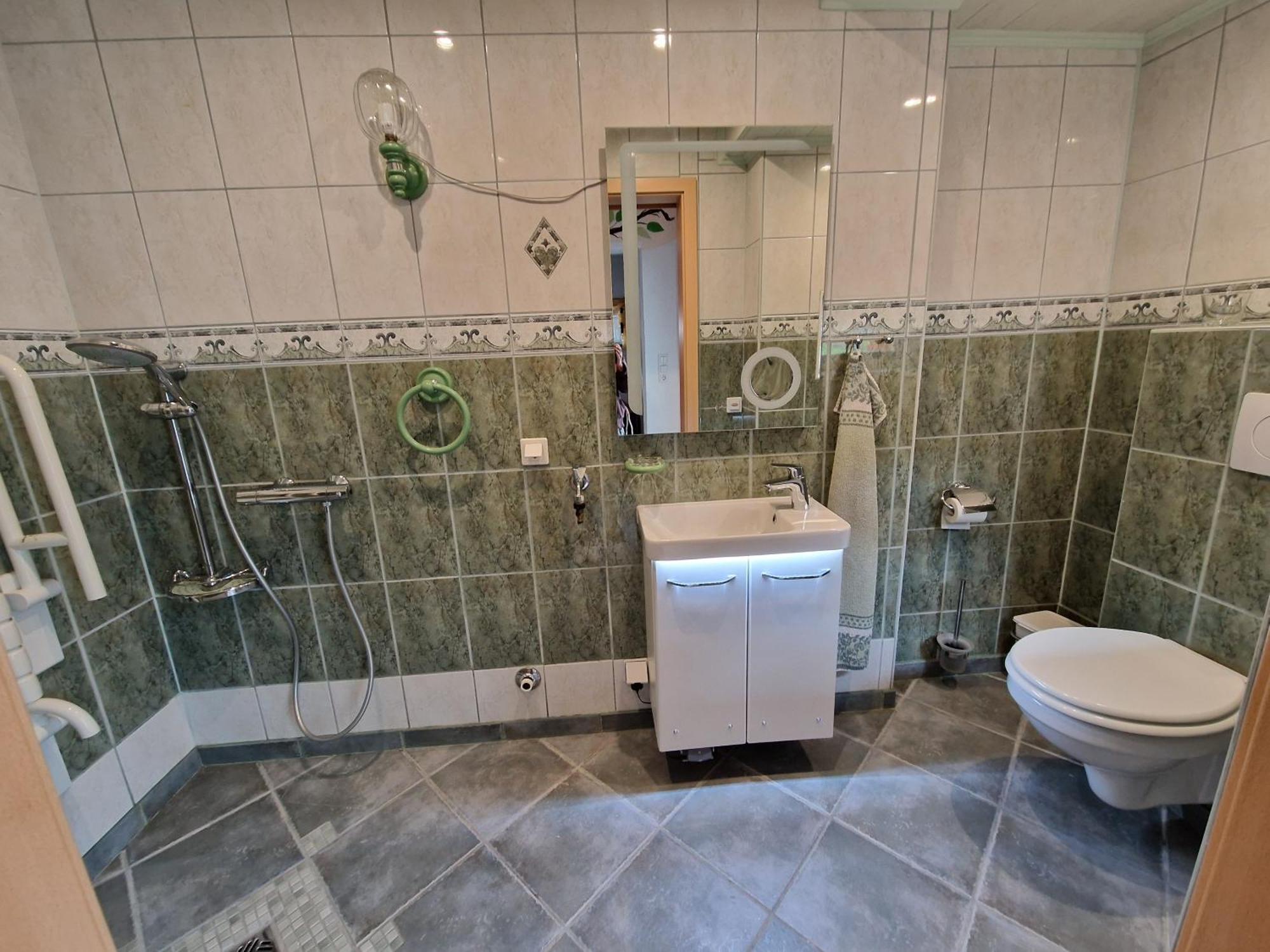 Ferienwohnung Am Oepitzer Berg Pößneck Exteriör bild